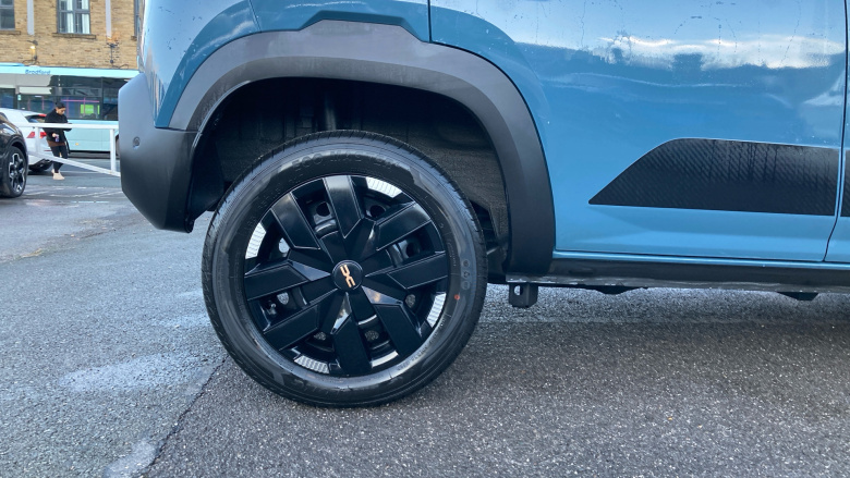 Dacia Spring 27kWh Extreme 65 48kW 5dr Auto Electric Hatchback